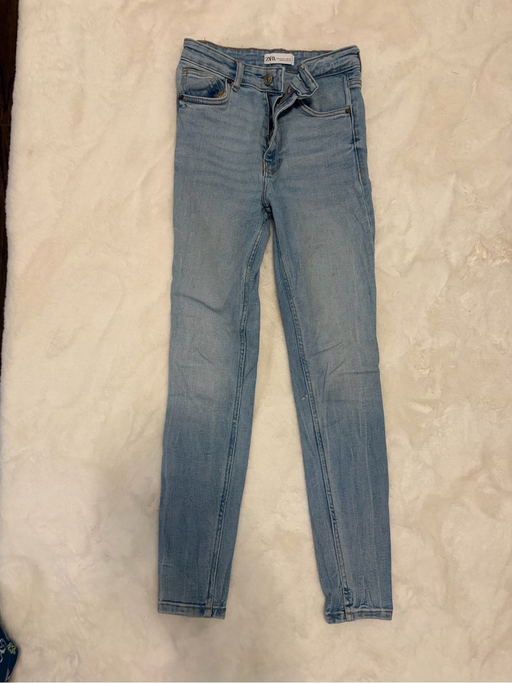 ZARA Light Wash Women’s skinny jeans  - Classic Slim Fit